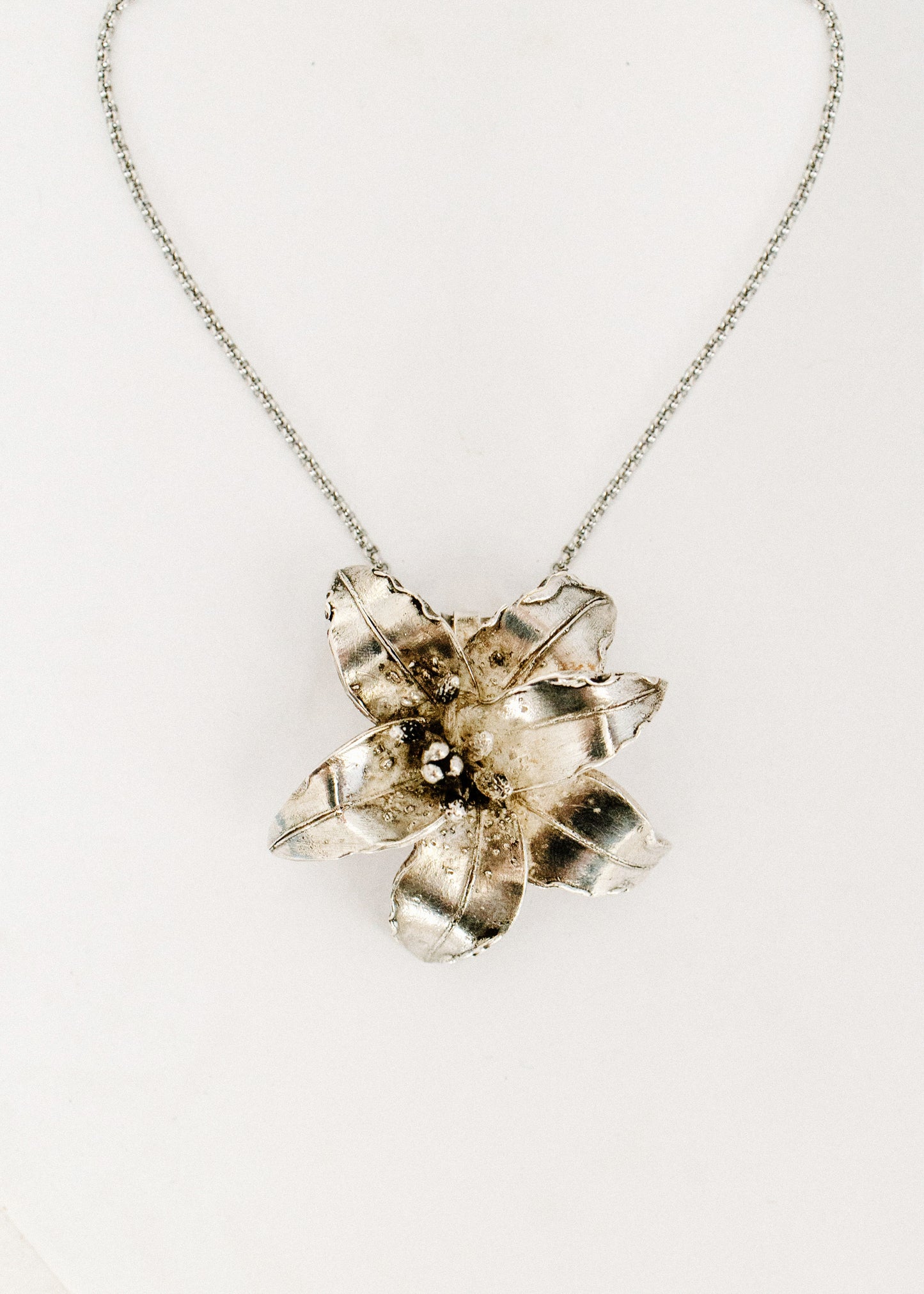 Lily Necklace